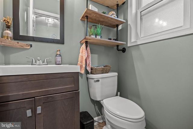 235 WATERFORD RD, Hammonton, NJ 08037