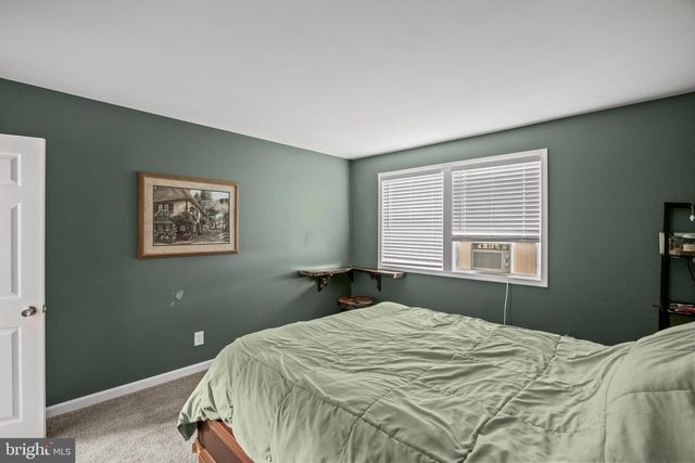 235 WATERFORD RD, Hammonton, NJ 08037