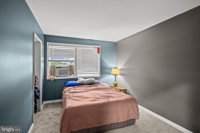 235 WATERFORD RD, Hammonton, NJ 08037