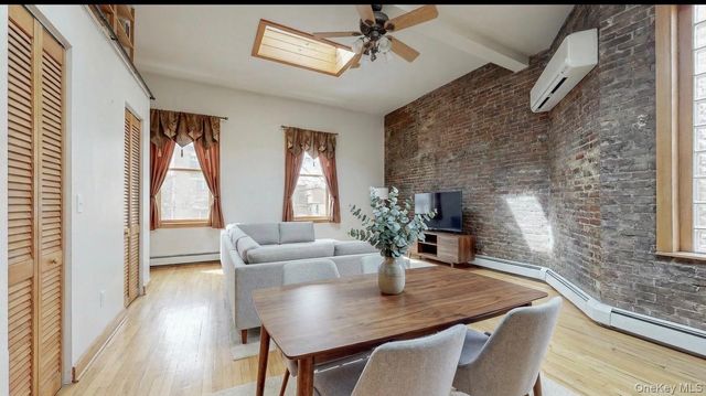 304 Waverly Avenue, Brooklyn, NY 11205