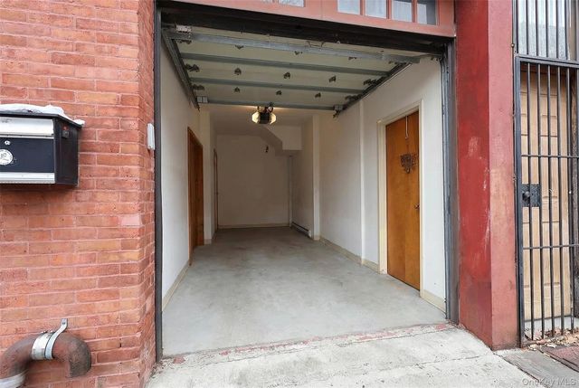 304 Waverly Avenue, Brooklyn, NY 11205