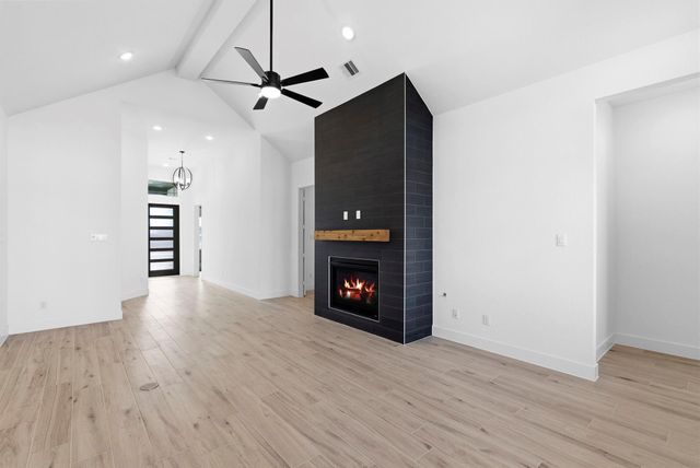 12214 Warbler Drive, Mont Belvieu, TX 77523