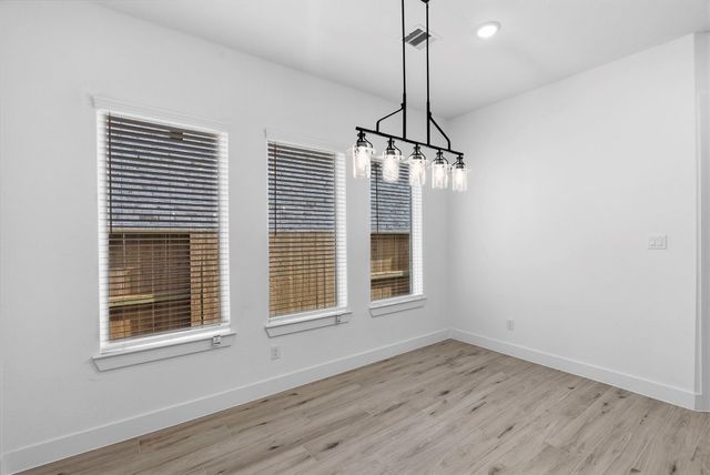 12214 Warbler Drive, Mont Belvieu, TX 77523