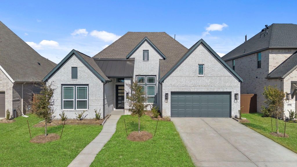 12214 Warbler Drive, Mont Belvieu, TX 77523