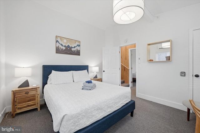 120 LAKE DR, Luray, VA 22835