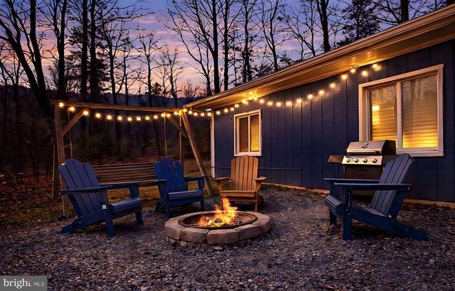 120 LAKE DR, Luray, VA 22835