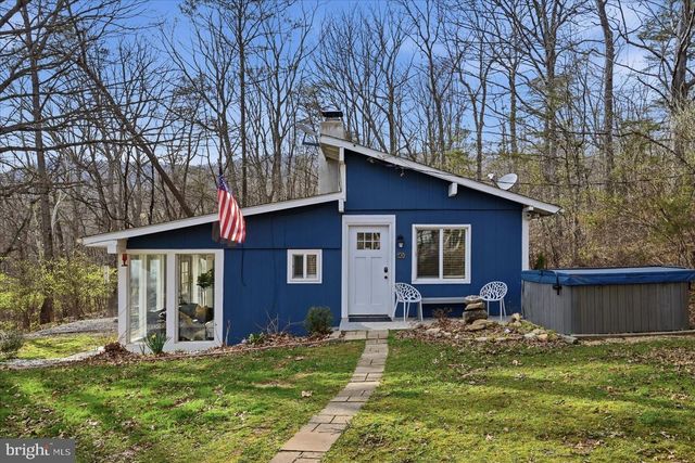 120 LAKE DR, Luray, VA 22835