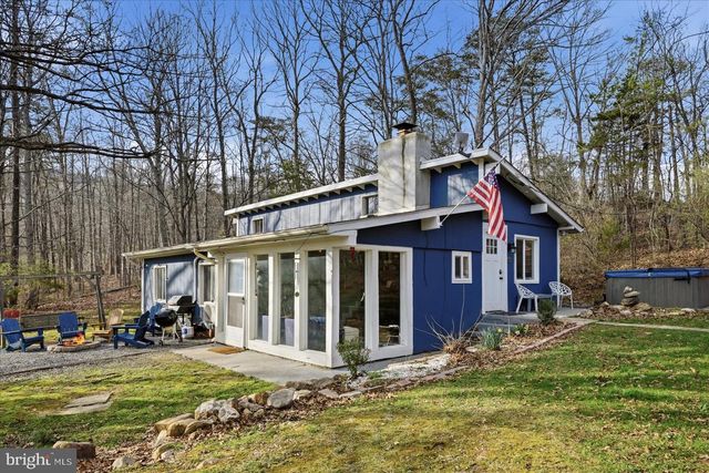 120 LAKE DR, Luray, VA 22835