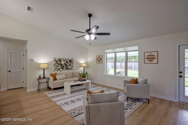 3902 HUNTERS LAKE Circle W, Jacksonville, FL 32210
