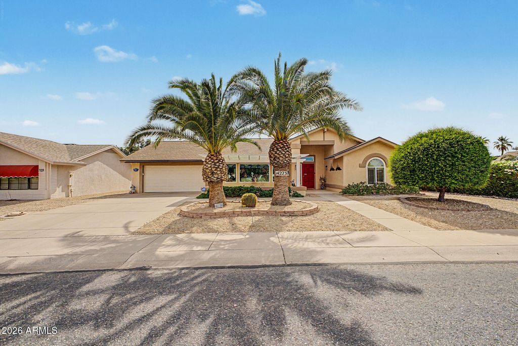 14223 W FRANCISCAN Drive, Sun City West, AZ 85375
