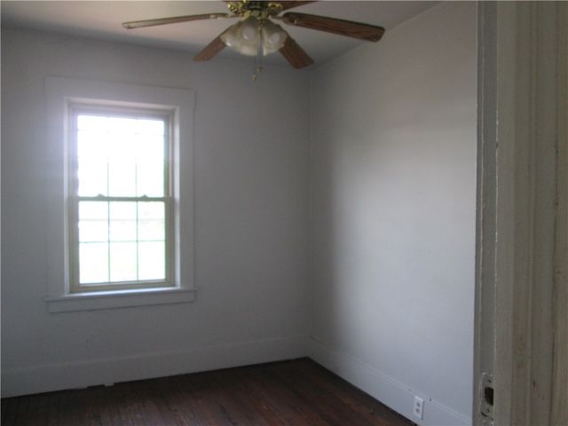 1715 Duss Ave, Ambridge, PA 15003