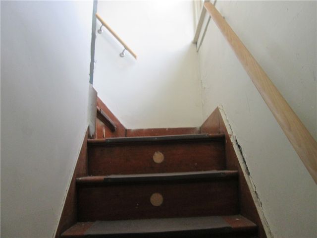 1715 Duss Ave, Ambridge, PA 15003