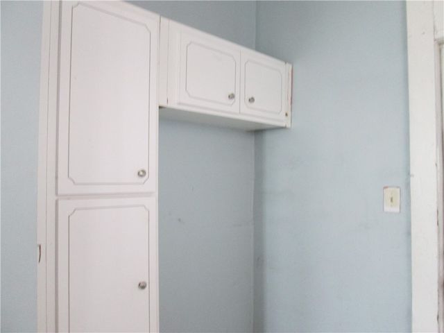 1715 Duss Ave, Ambridge, PA 15003