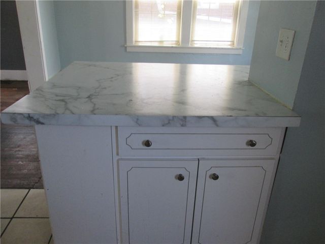 1715 Duss Ave, Ambridge, PA 15003