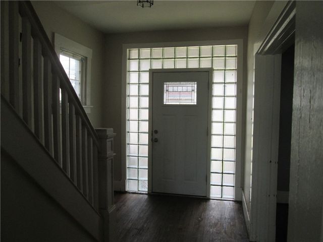 1715 Duss Ave, Ambridge, PA 15003