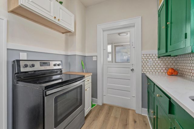 1029 S Seneca St, Wichita, KS 67213