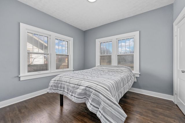 1029 S Seneca St, Wichita, KS 67213