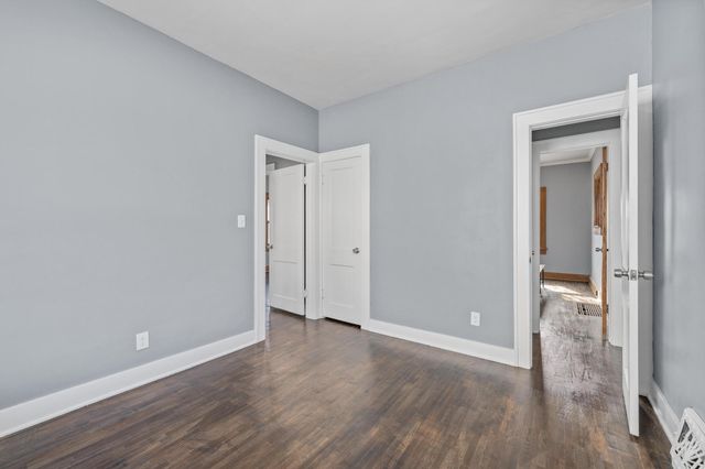 1029 S Seneca St, Wichita, KS 67213