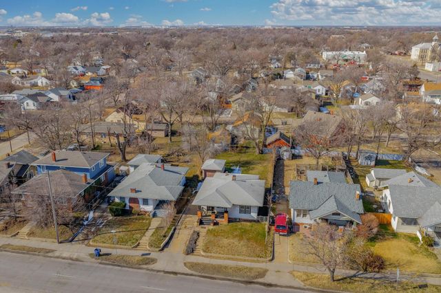 1029 S Seneca St, Wichita, KS 67213