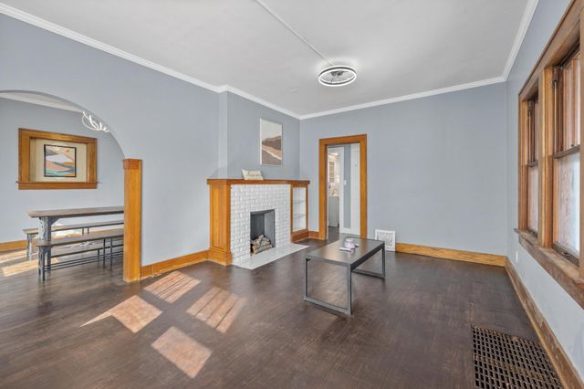 1029 S Seneca St, Wichita, KS 67213