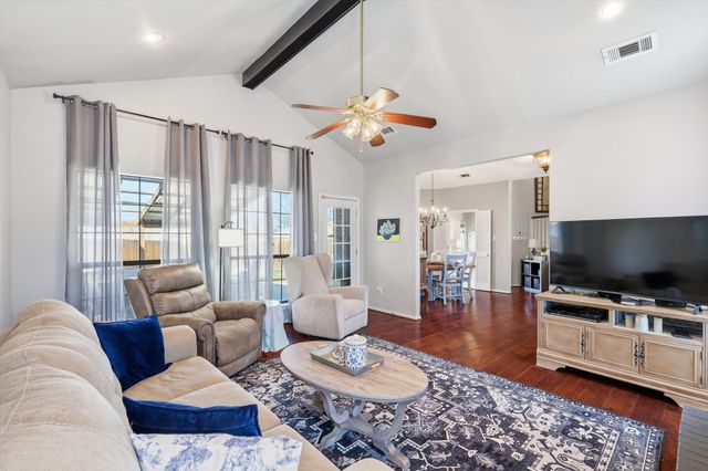 2307 William Circle, Ennis, TX 75119