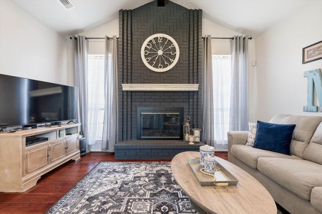 2307 William Circle, Ennis, TX 75119