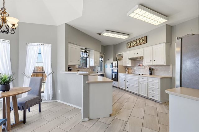 2307 William Circle, Ennis, TX 75119