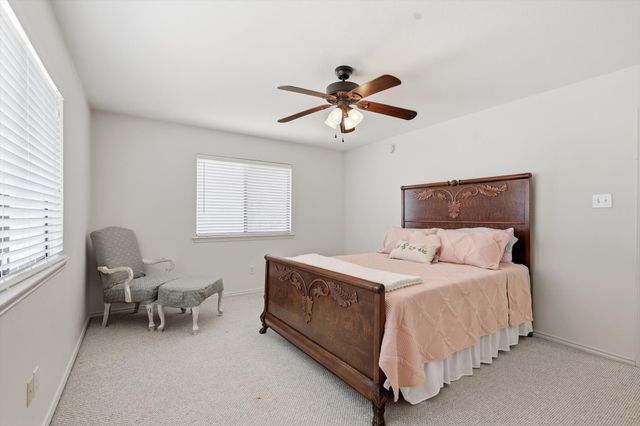 2307 William Circle, Ennis, TX 75119