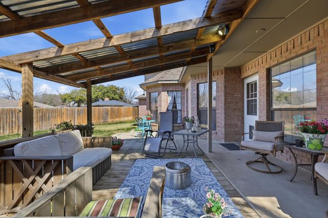 2307 William Circle, Ennis, TX 75119