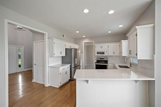 6315 W 147th Terrace, Overland Park, KS 66223