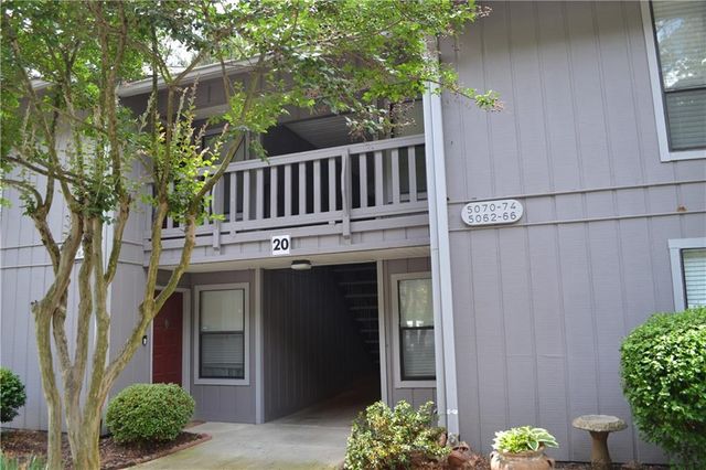 5066 Woodridge Way, Tucker, GA 30084