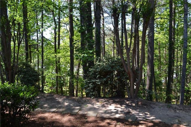 5066 Woodridge Way, Tucker, GA 30084