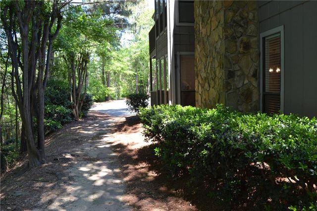 5066 Woodridge Way, Tucker, GA 30084