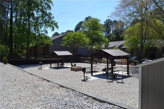 5066 Woodridge Way, Tucker, GA 30084
