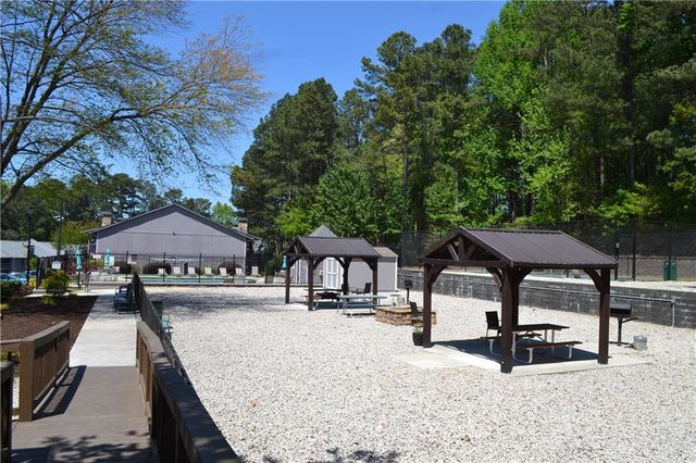 5066 Woodridge Way, Tucker, GA 30084