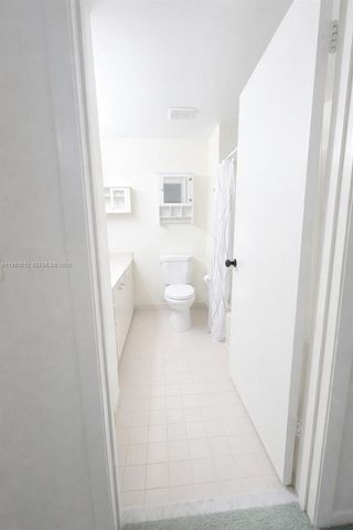 4321 SW 70th Terrace, Davie, FL 33314