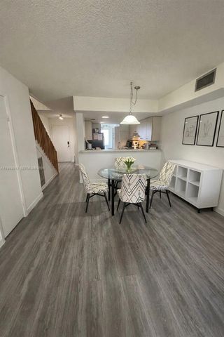 4321 SW 70th Terrace, Davie, FL 33314