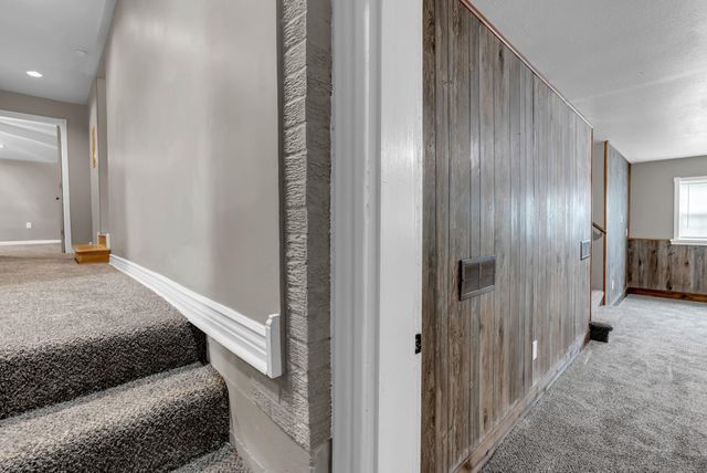 416 S Westview Dr., Derby, KS 67037