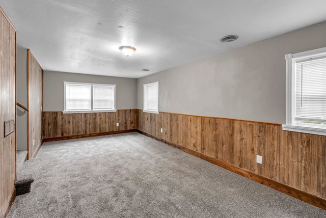 416 S Westview Dr., Derby, KS 67037