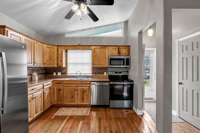 416 S Westview Dr., Derby, KS 67037