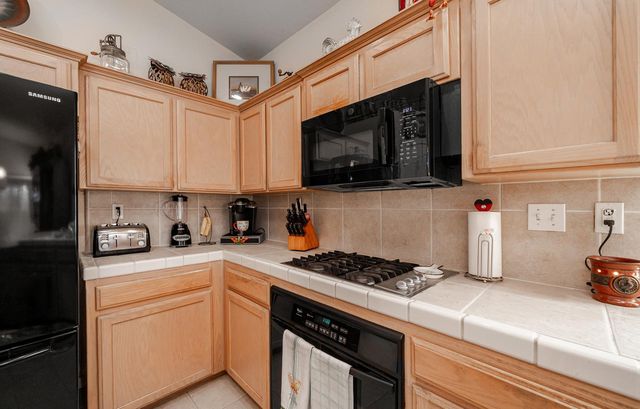 5660 E Florence Avenue, Fresno, CA 93727