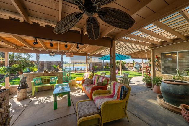 5660 E Florence Avenue, Fresno, CA 93727