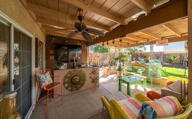 5660 E Florence Avenue, Fresno, CA 93727