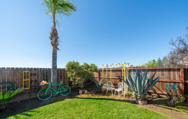 5660 E Florence Avenue, Fresno, CA 93727