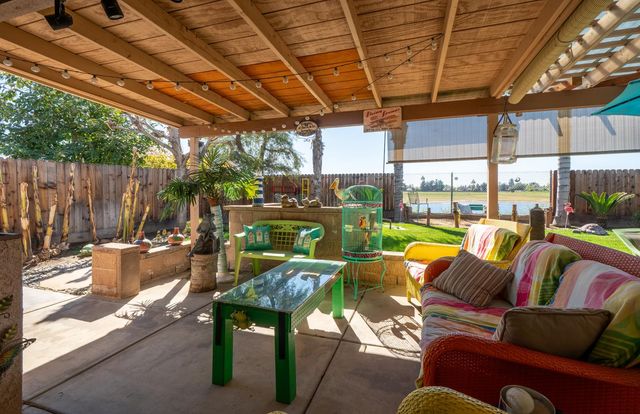 5660 E Florence Avenue, Fresno, CA 93727