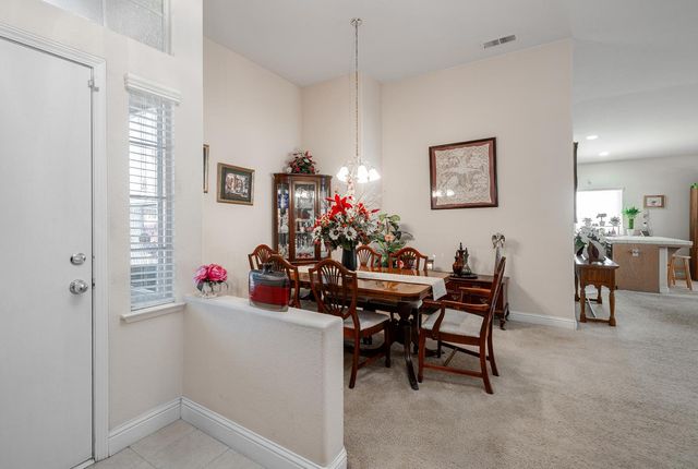 5660 E Florence Avenue, Fresno, CA 93727