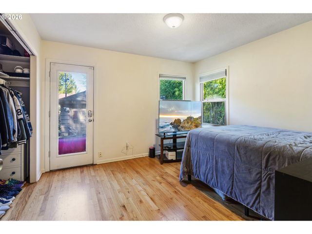 1523 Ne DEKUM St, Portland, OR 97211