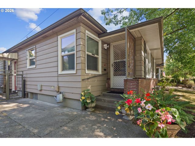 1523 Ne DEKUM St, Portland, OR 97211