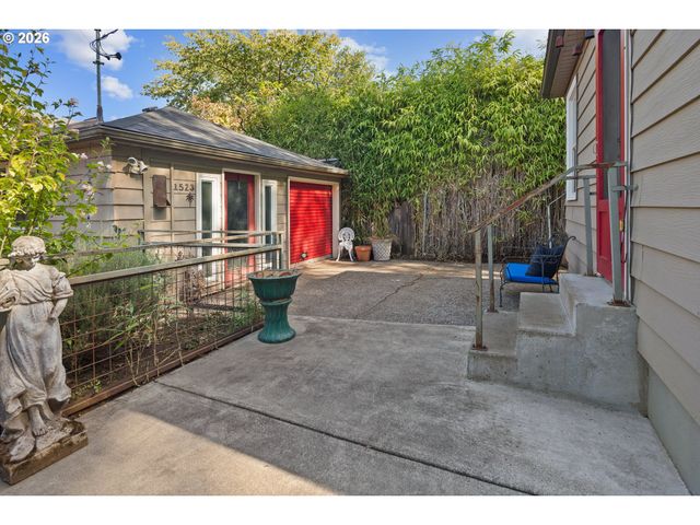 1523 Ne DEKUM St, Portland, OR 97211