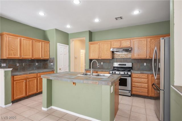 7423 Cleghorn Canyon Way, Las Vegas, NV 89113